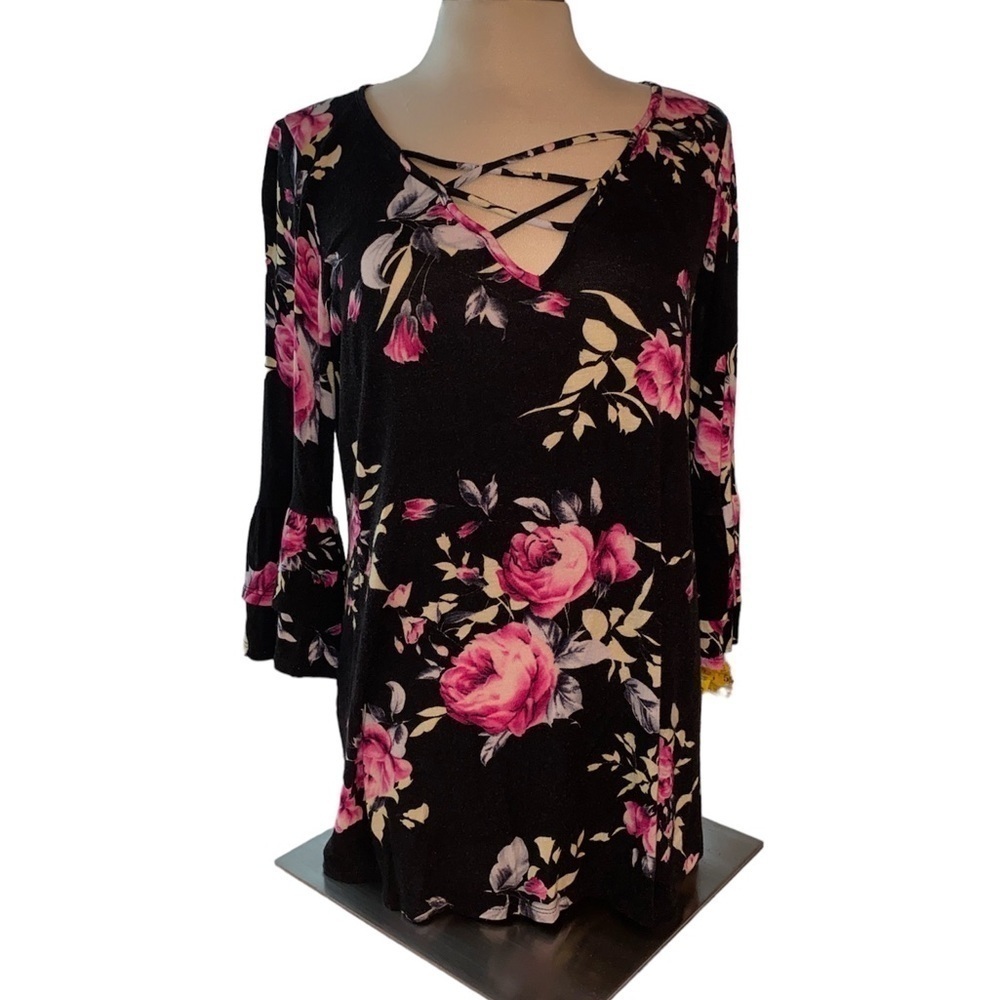 Andree by Unit blouse V-neckline with crisscross bell sleeves floral print Sz LG